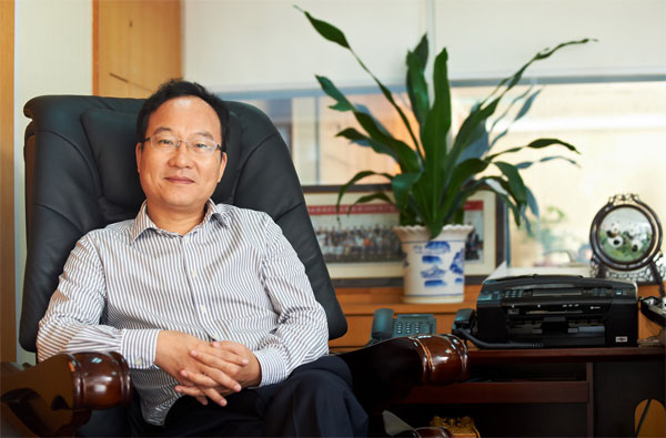 擔(dān)保集團胡澤恩董事長